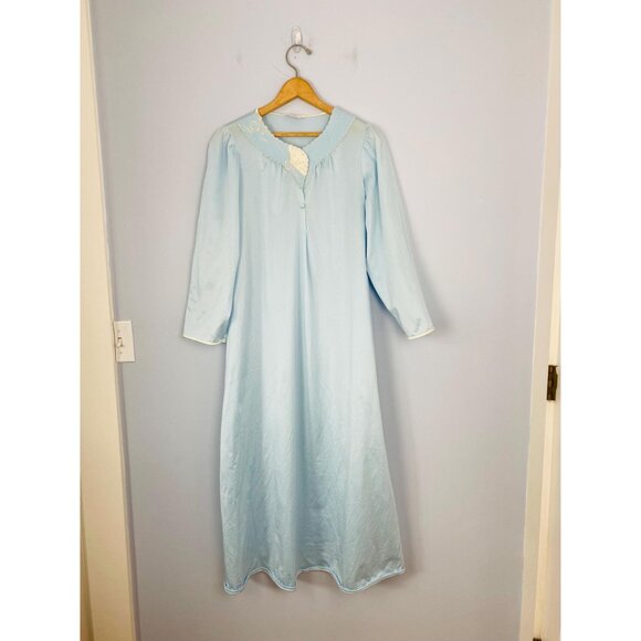 Vintage Vanity Fair Light Blue Robe / Nightgown, Size Small, Nylon Bathrobe - Picture 10 of 10